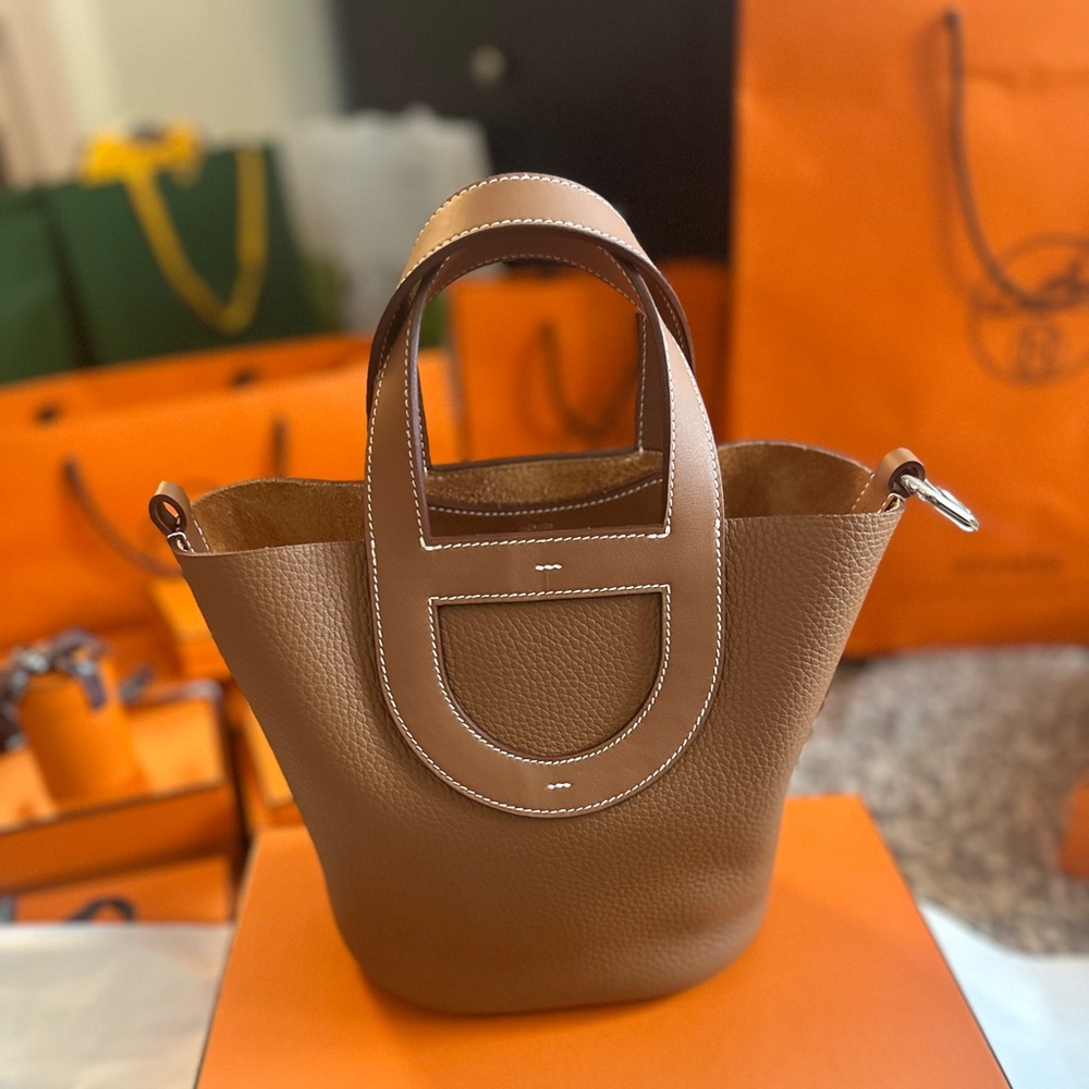 AUTHENTIC BNWT Hermès In-The-Loop 18 – Gold Clemence Leather